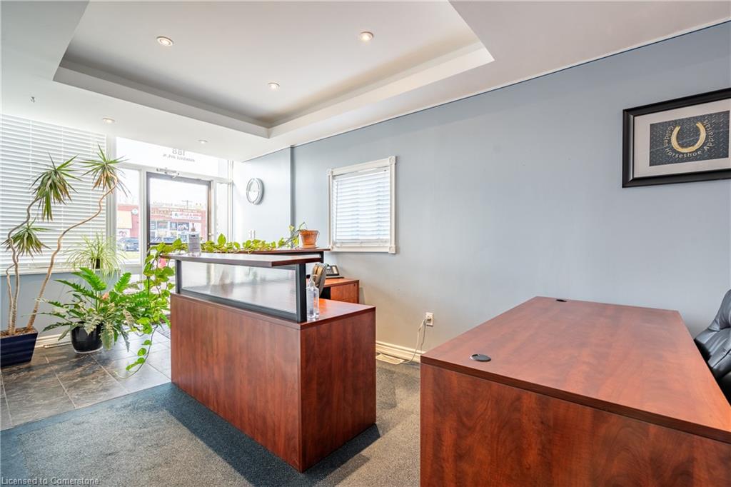 188 Parkdale Avenue N Property Photo 5