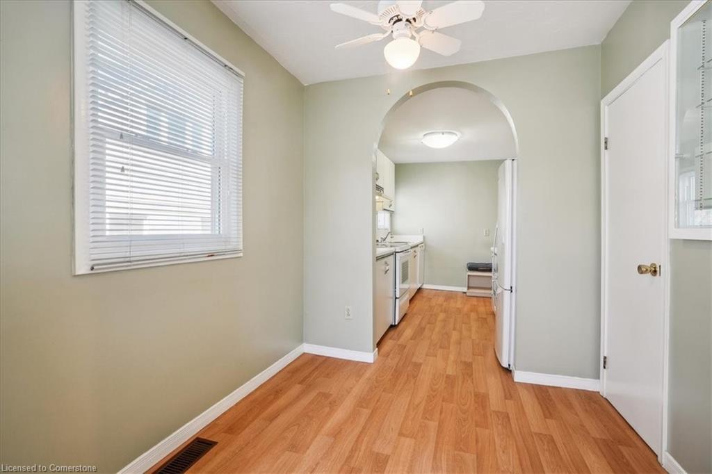 343 Weir Street N Property Photo 12