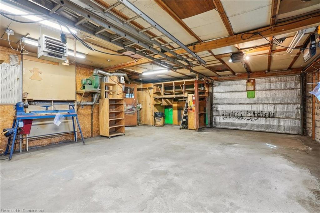 343 Weir Street N Property Photo 22