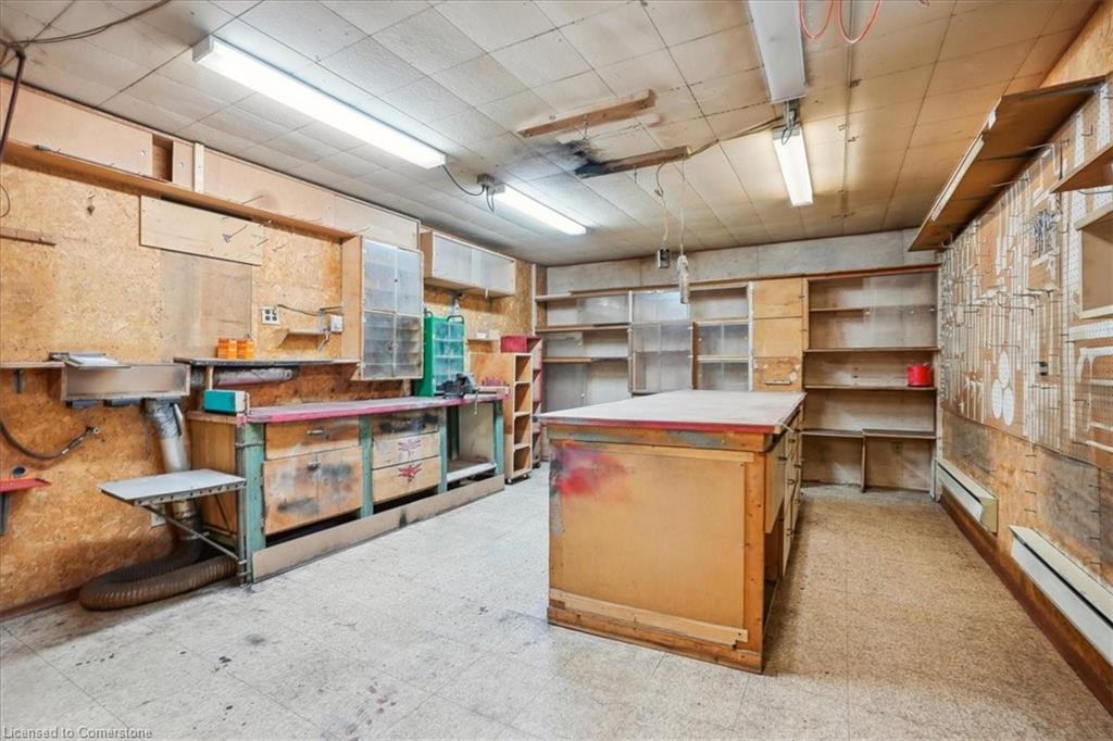 343 Weir Street N Property Photo 25
