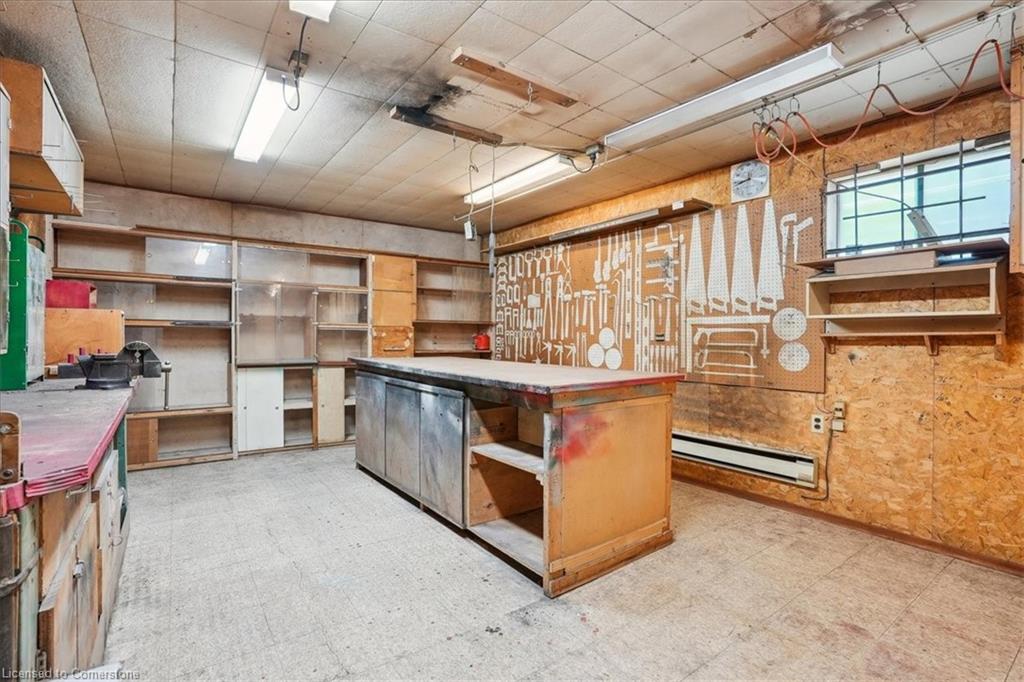 343 Weir Street N Property Photo 27