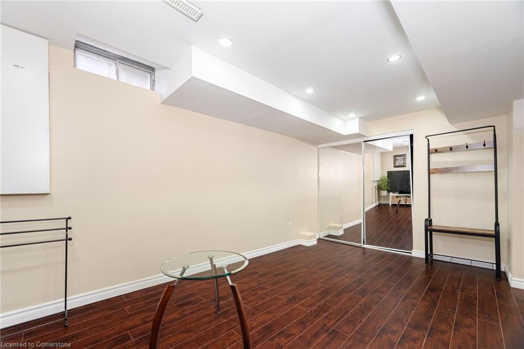 34 Chipmunk Crescent Property Photo 37