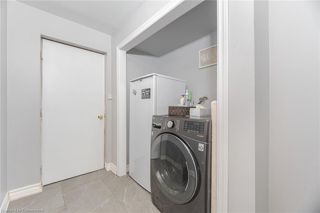 34 Chipmunk Crescent Property Photo 40