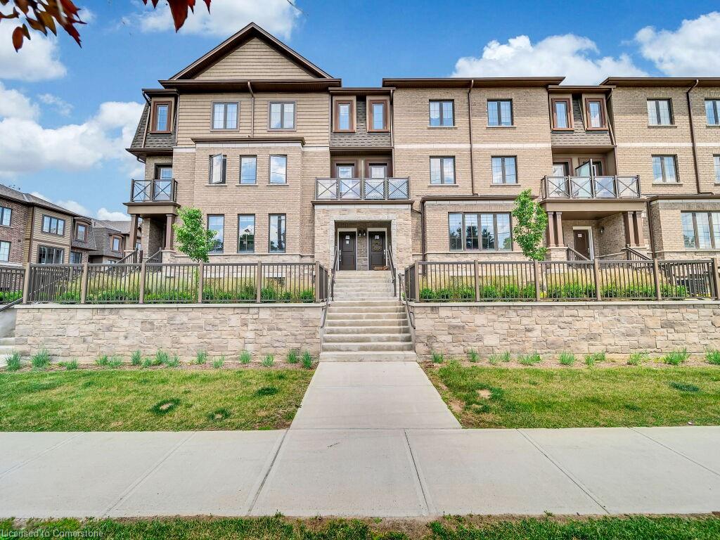 89-445 Ontario Street Property Photo