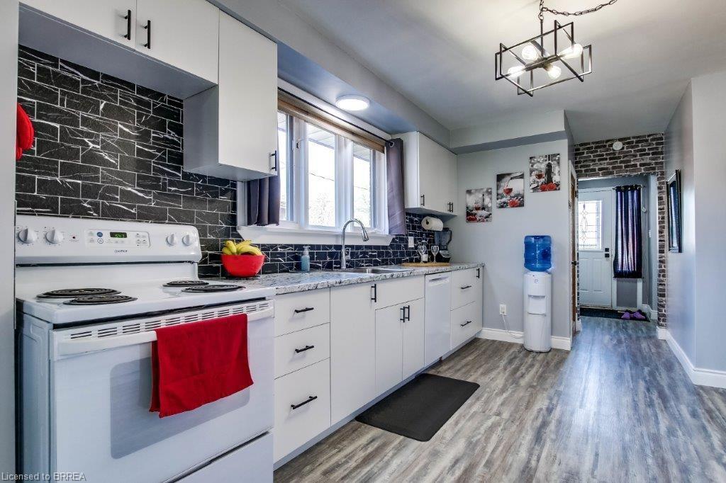 97 Seventh Avenue Property Photo 7
