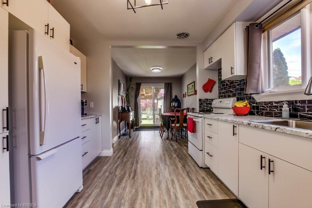 97 Seventh Avenue Property Photo 10