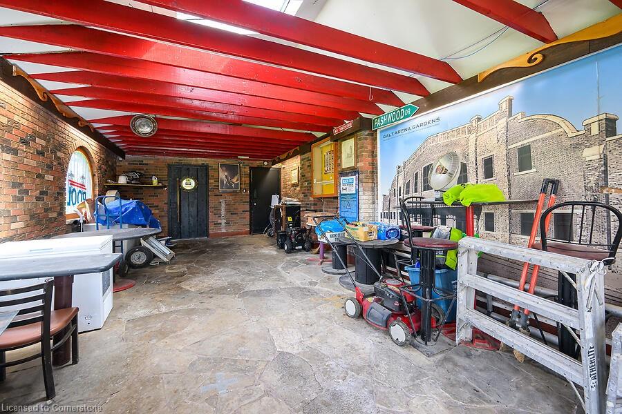 105 Shade Street Property Photo 20