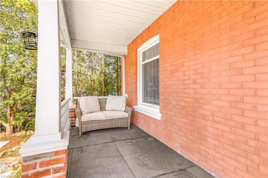 225 Charing Cross Street Property Photo 5