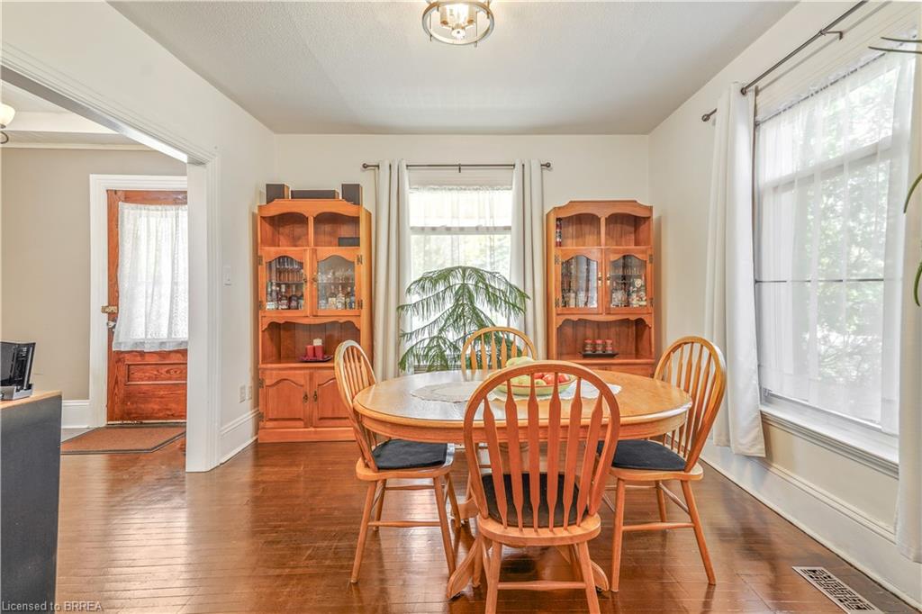225 Charing Cross Street Property Photo 11