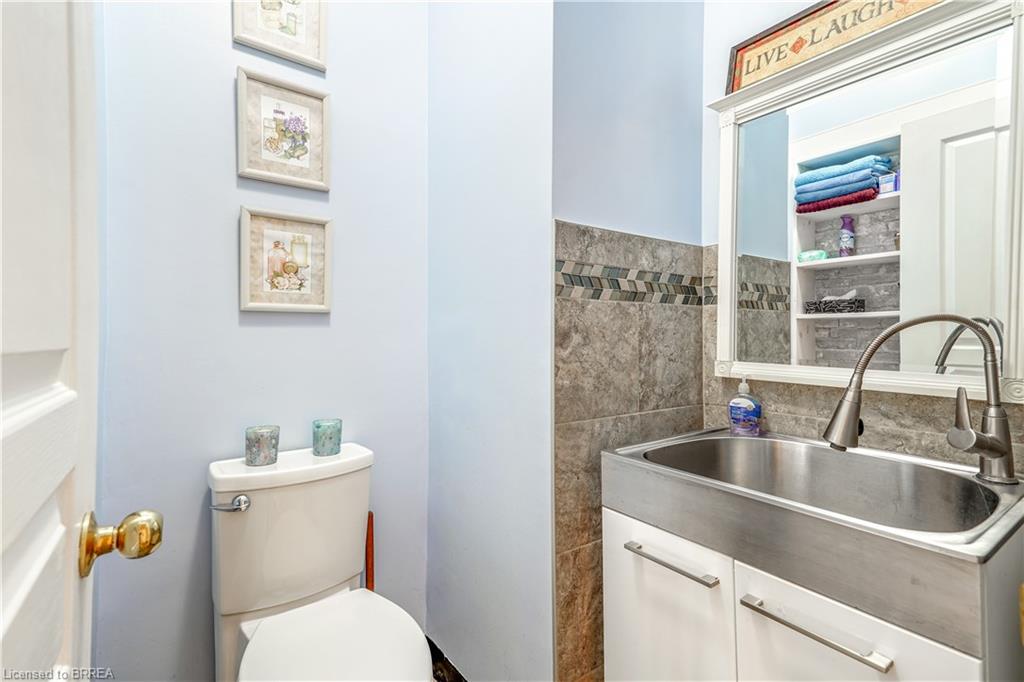 225 Charing Cross Street Property Photo 21