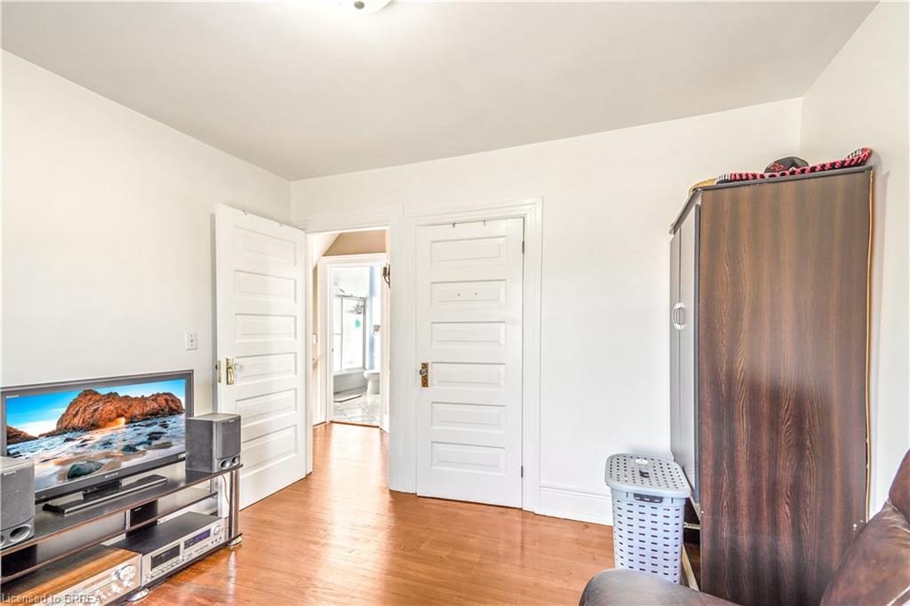 225 Charing Cross Street Property Photo 25