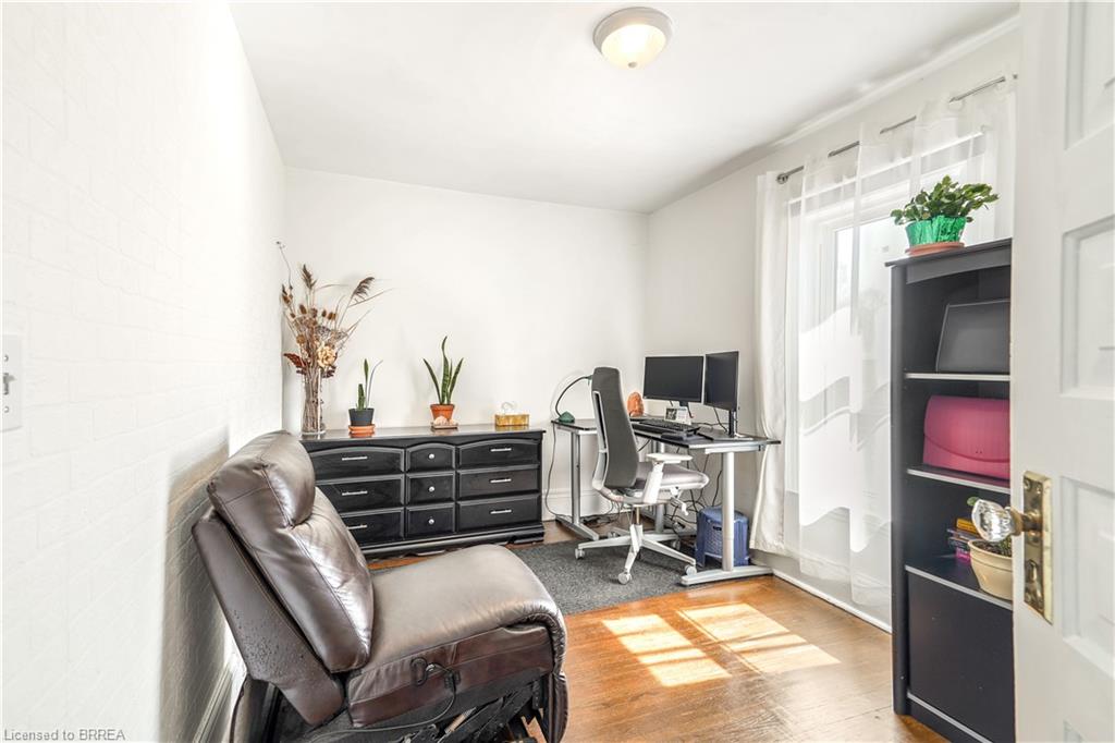 225 Charing Cross Street Property Photo 26