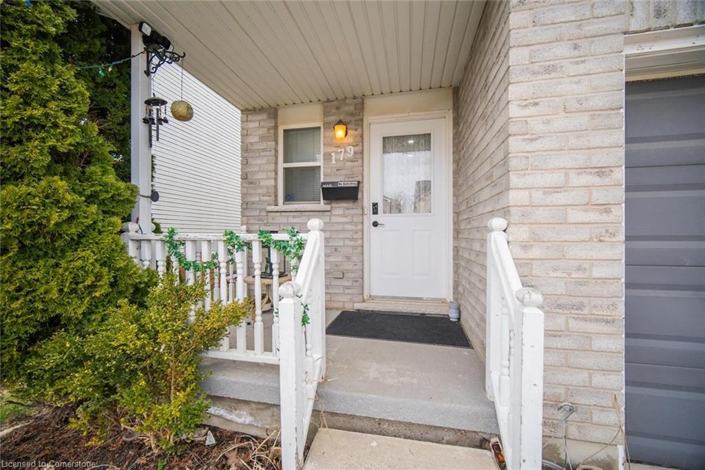 179 Henhoeffer Crescent Property Photo 3