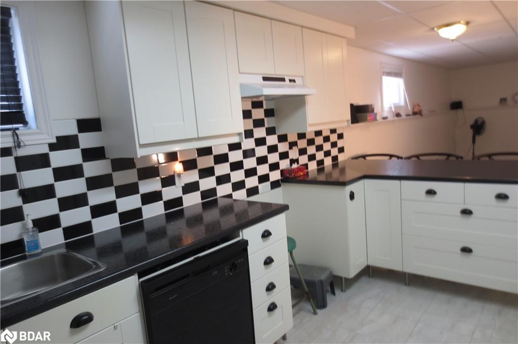 4 Campbell Avenue Property Photo 20
