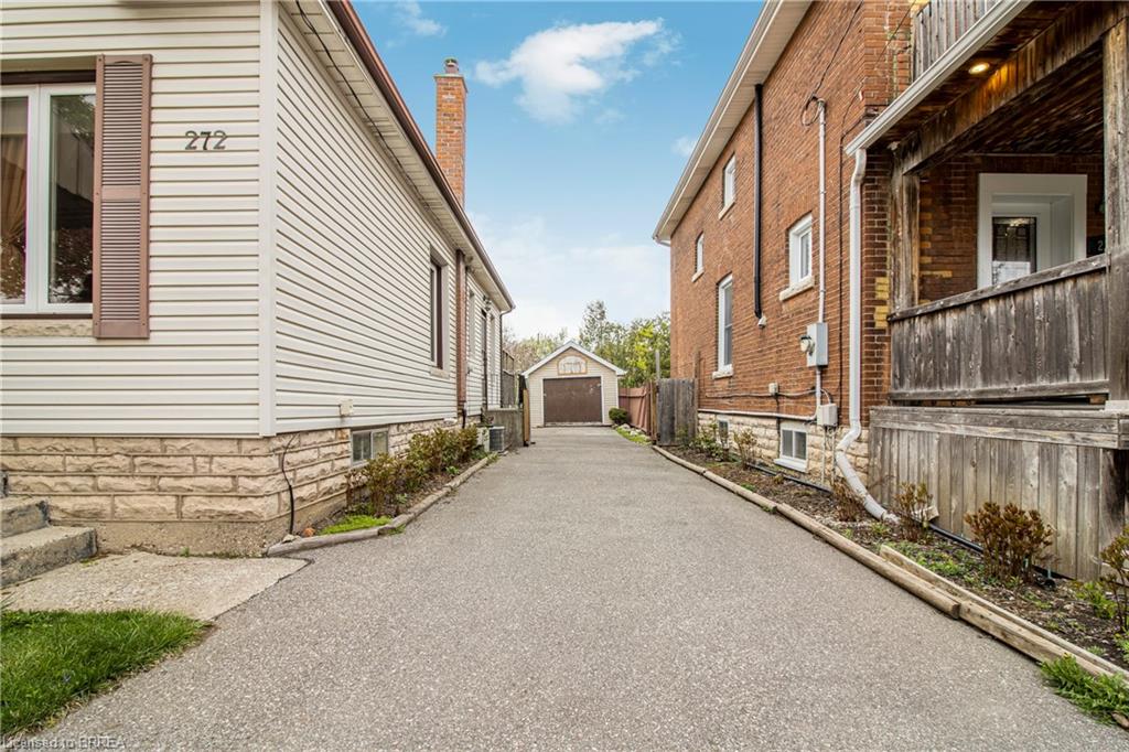 272 Nelson Street Property Photo 14