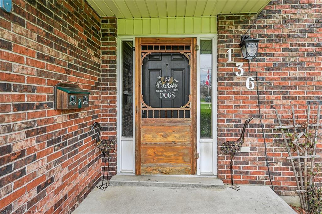 136 Secord Street Property Photo 2