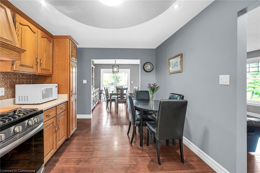 136 Secord Street Property Photo 8