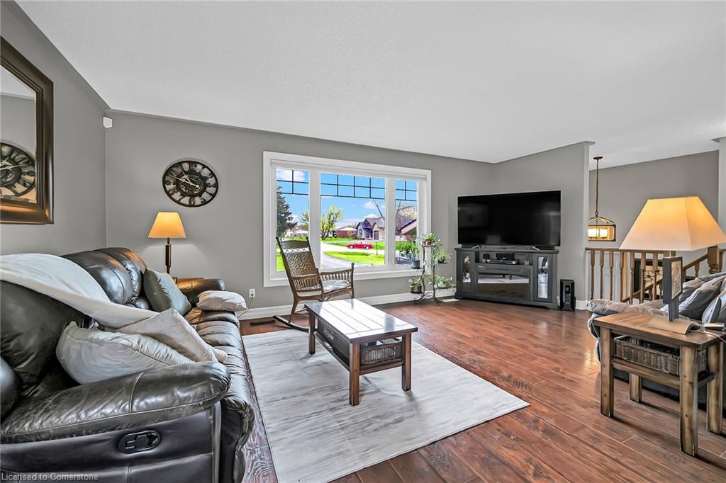 136 Secord Street Property Photo 12