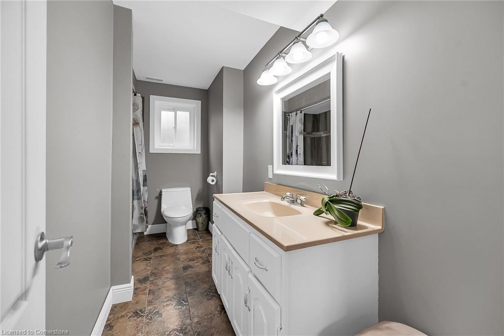 136 Secord Street Property Photo 37