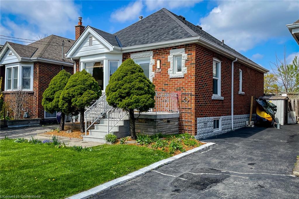 112 Tragina Avenue S Property Photo 1