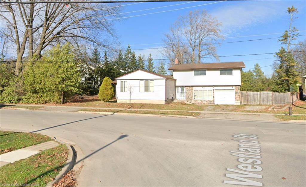 182 Rykert Street Property Photo 6