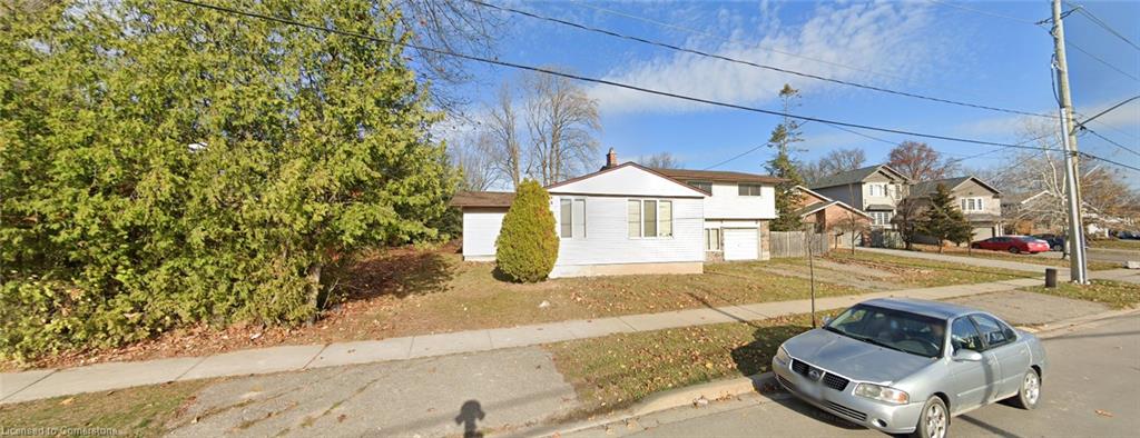 182 Rykert Street Property Photo 7