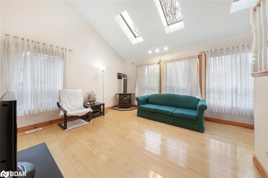 138 Tall Pines Drive Property Photo 8