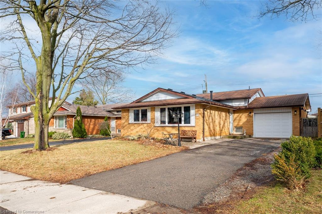 99 Mountbatten Drive Property Photo 1