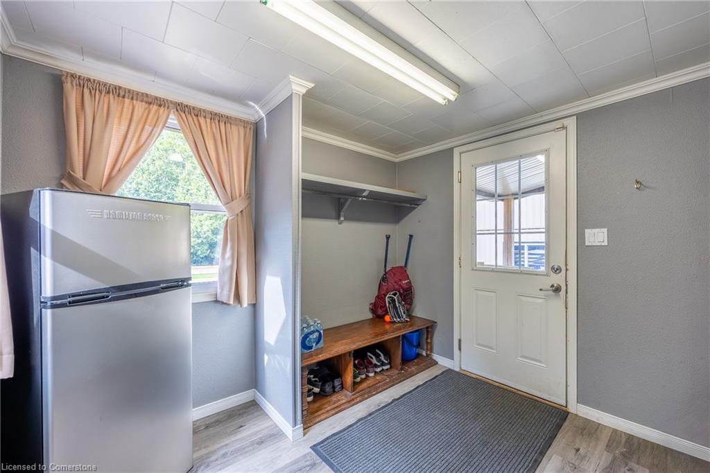 53905 John Street Property Photo 8