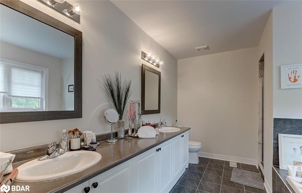 12 Masters Crescent Property Photo 35