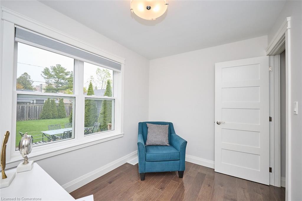 965 Kingsway Drive Property Photo 12