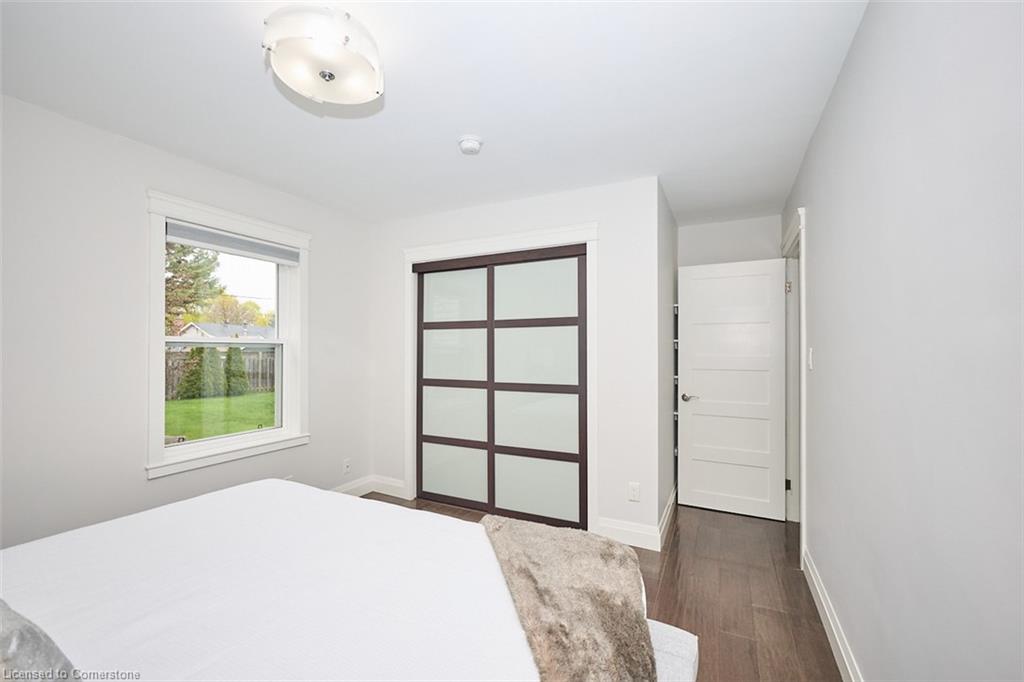 965 Kingsway Drive Property Photo 15