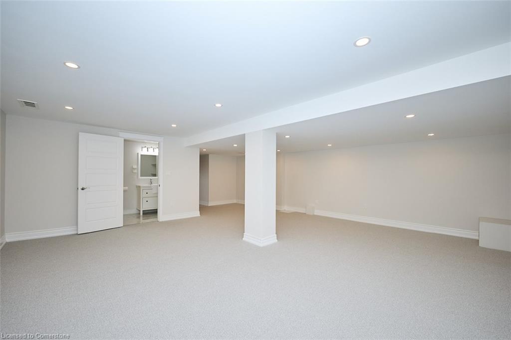 965 Kingsway Drive Property Photo 19