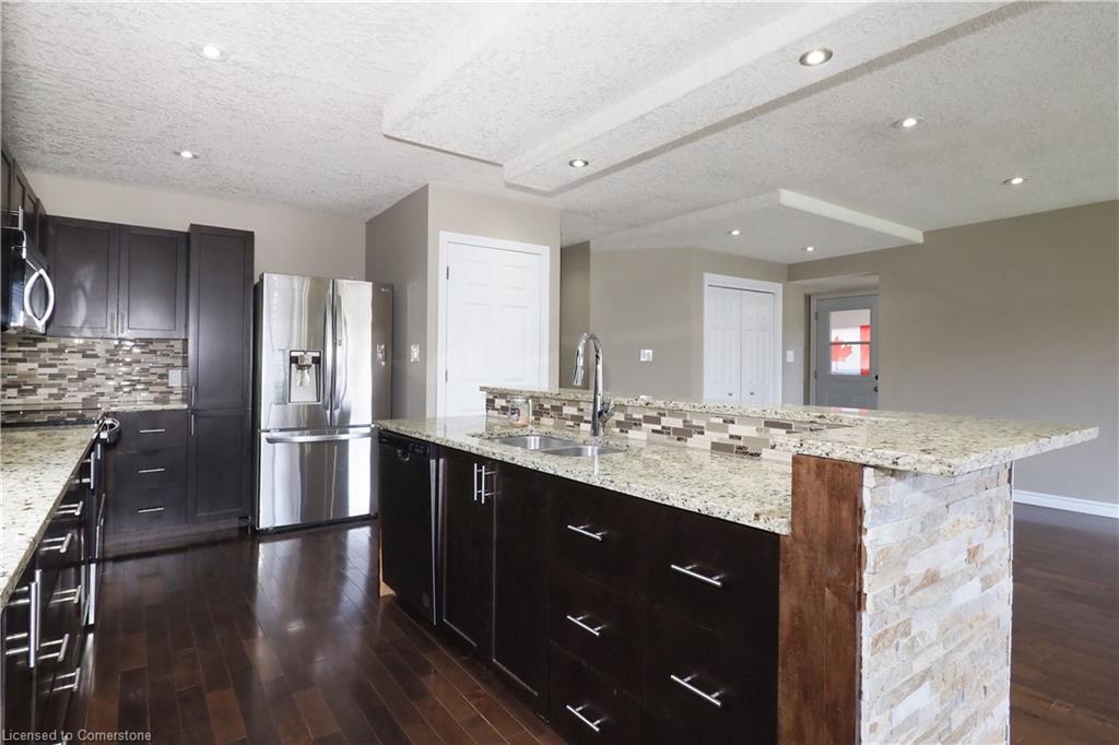 39 Markwood Drive Property Photo 15