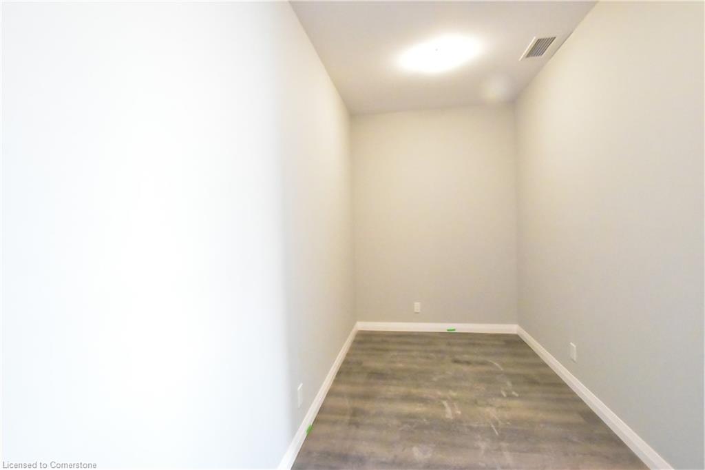 1601-104 Garment Street Property Photo 26