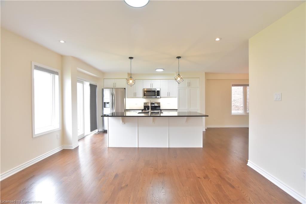 47 Pickett Place Property Photo 6