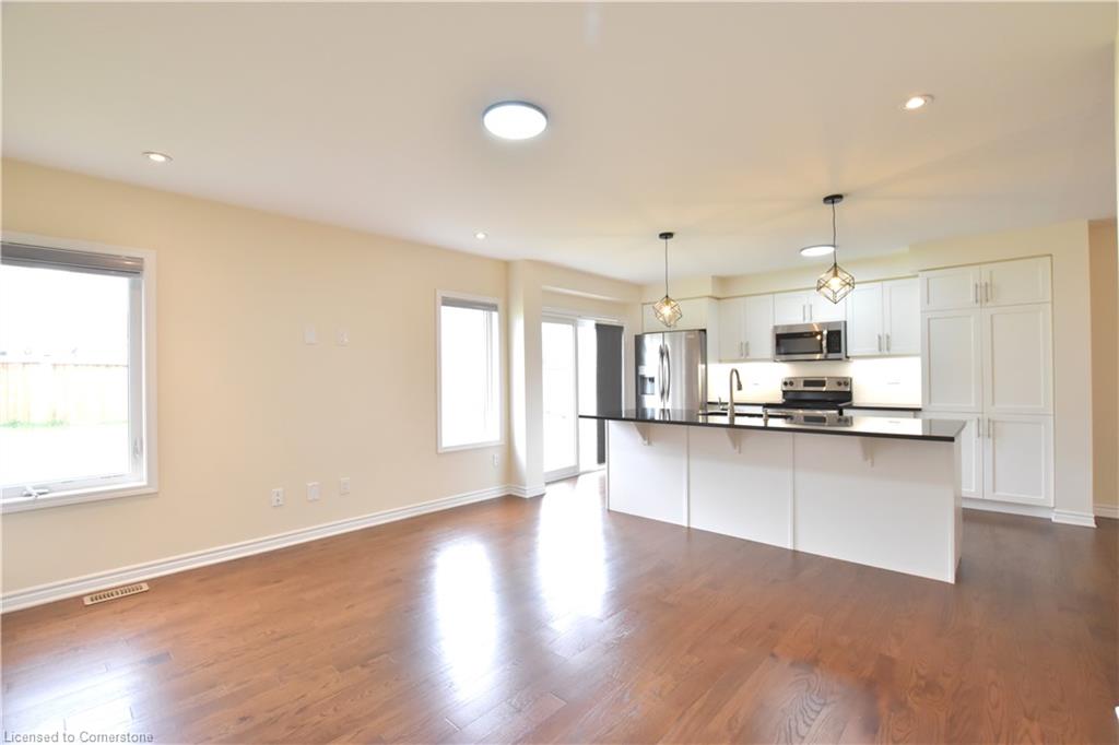 47 Pickett Place Property Photo 10