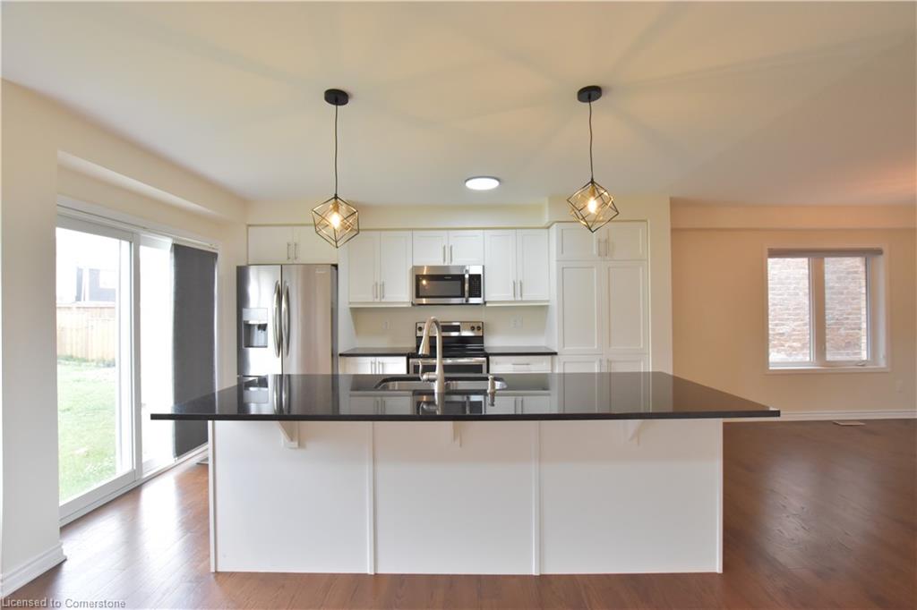 47 Pickett Place Property Photo 12