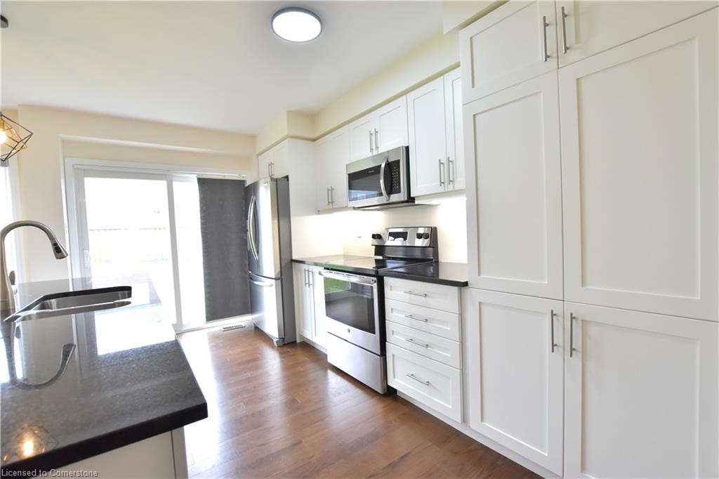 47 Pickett Place Property Photo 15