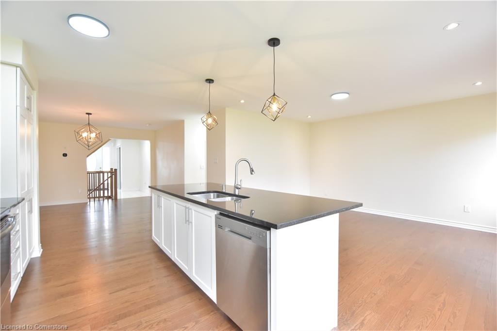 47 Pickett Place Property Photo 17