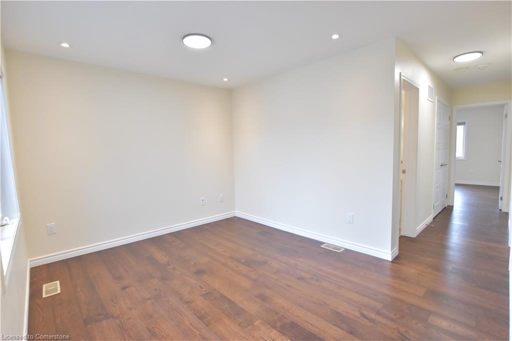 47 Pickett Place Property Photo 44