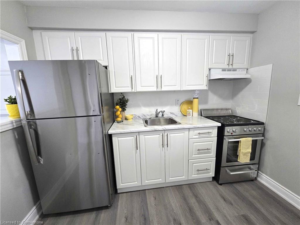 2-300 Balmoral Avenue N Property Photo 1