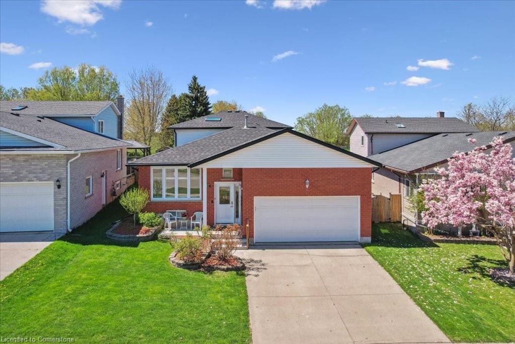 11 Stonehenge Place Property Photo