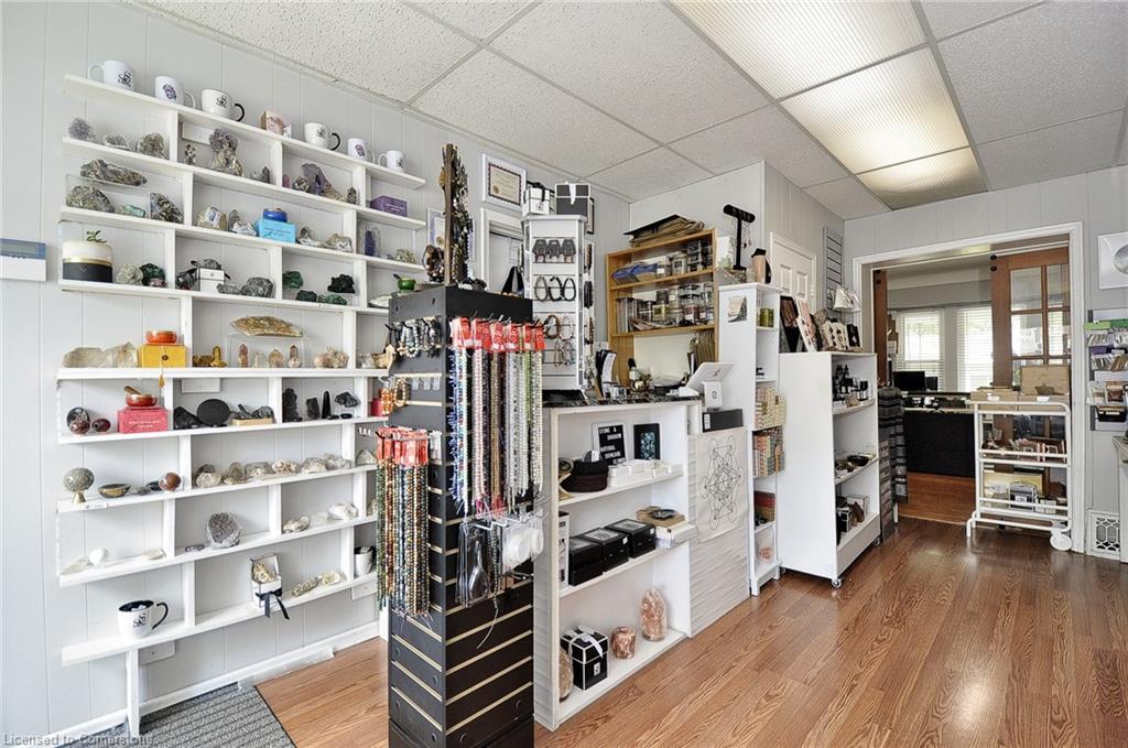 95 Ottawa Street N Property Photo 19
