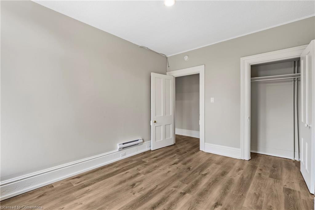 10-82 Welland Avenue Property Photo 13