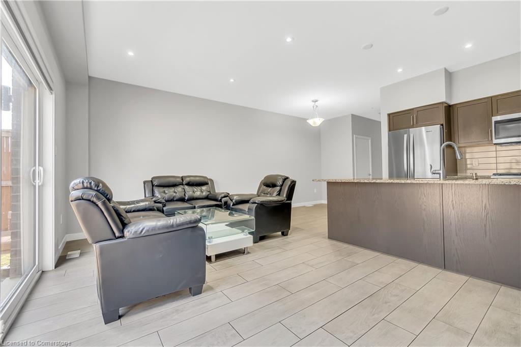940 Robert Ferrie Drive Property Photo 7