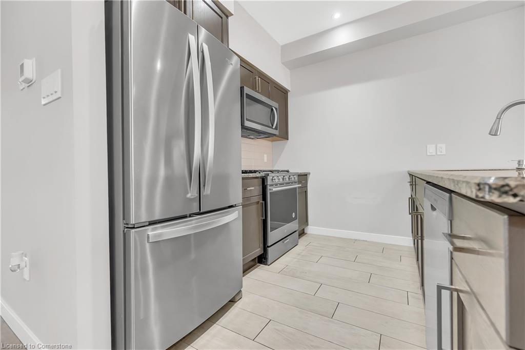 940 Robert Ferrie Drive Property Photo 9