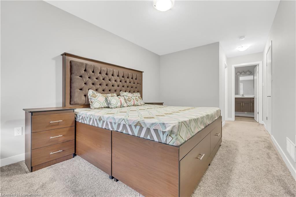 940 Robert Ferrie Drive Property Photo 17