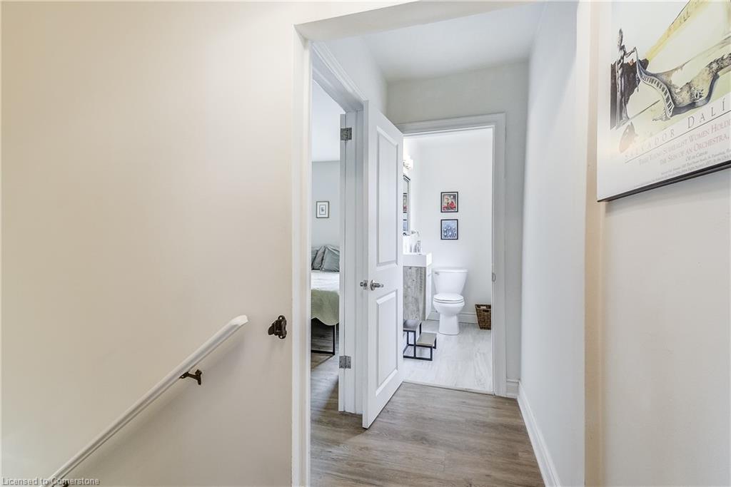183 Nash Road N Property Photo 23