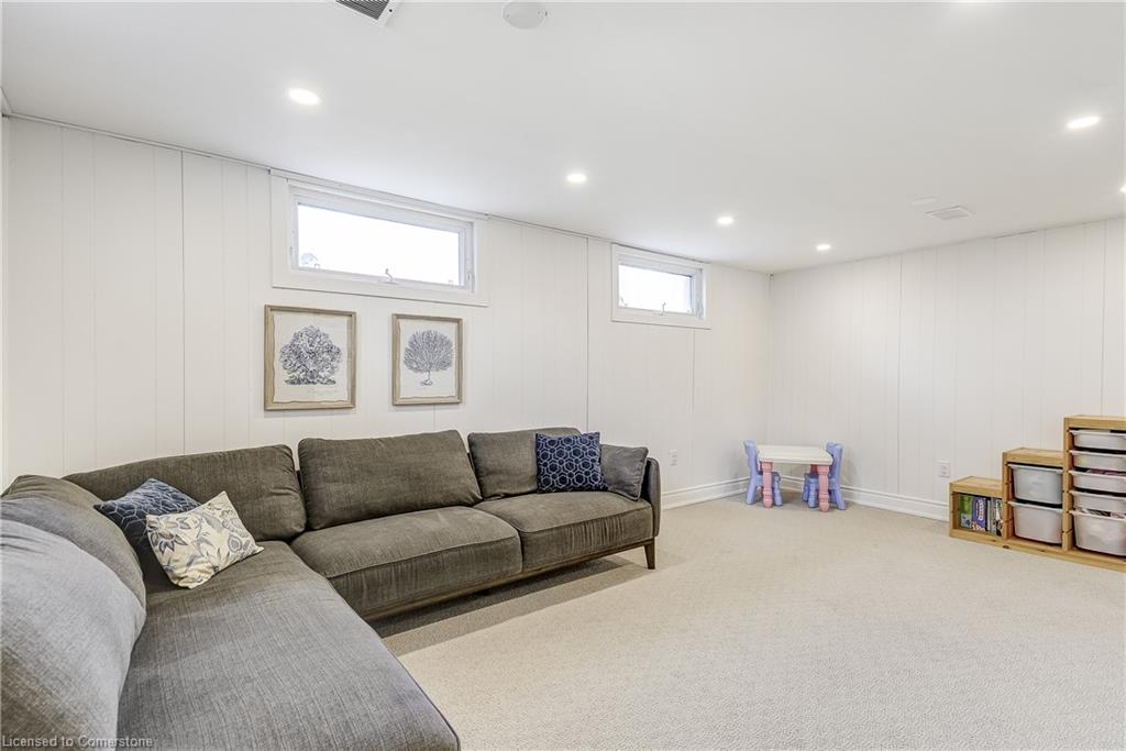 183 Nash Road N Property Photo 35
